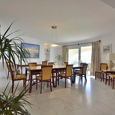 Enar - Private Pool - Beach - Free Wi-fi - Air Con
